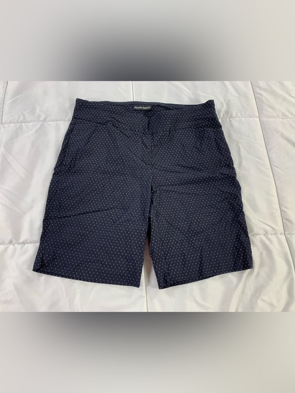 Pre loved HILARY RADLEY shorts womens size 10